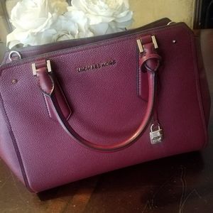 NWT Michael Kors Hayes LG Satchel Bag